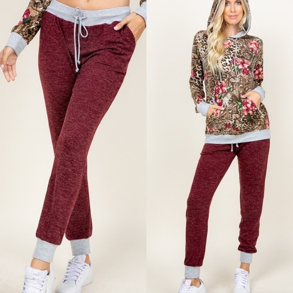 ✔️CLEARANCE! Burgundy lightweight joggers - Picture 3 of 5